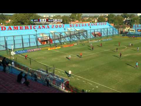 Silva perdonó a Newell's. Arsenal 0 - Newell's 0. Fecha 9. Primera División 2015. FPT.
