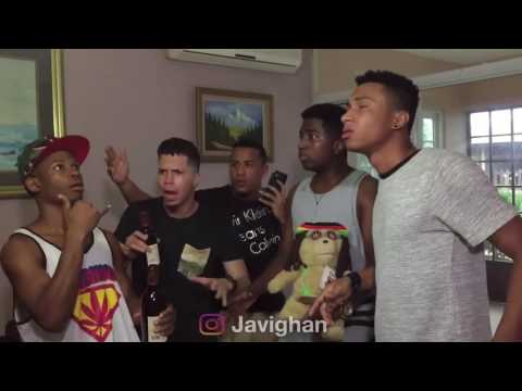 El negro de whatsapp vive en panamá:By: Benja Games y Tutos