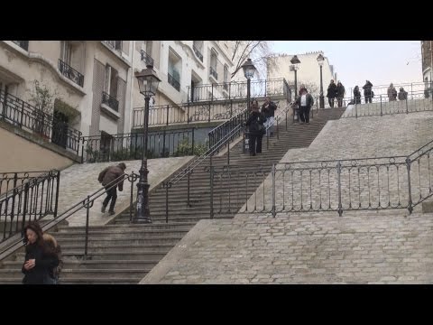 Montmartre, Paris ... Off the Tourist Tr