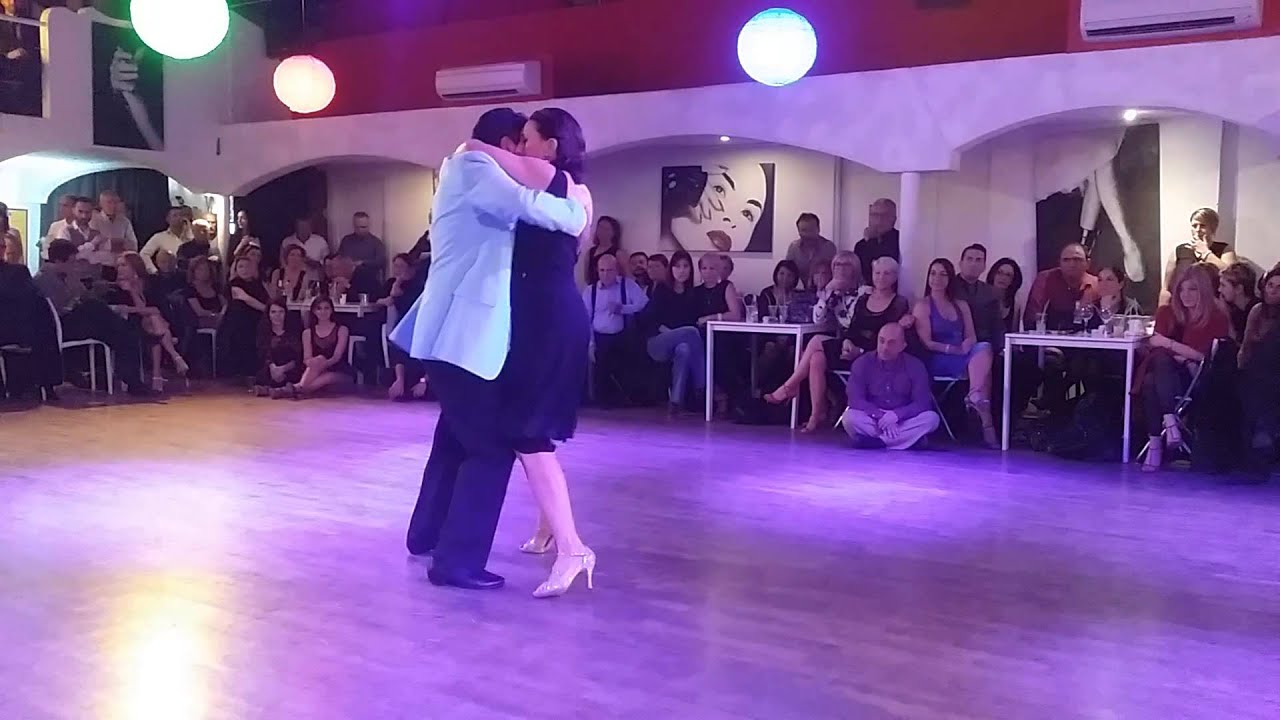 LUIS ALBERTO ROJAS e BARBARA CICERO - TANGO 2° Tema - Milonga del Barrio - 19 Febbraio 2016