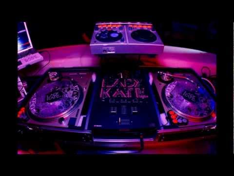 Random Nights Brings You Ron Reeser and Lady Kate to Levels Nightclub