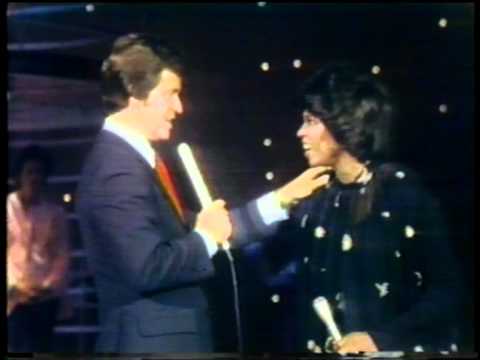 Dick Clark Interviews Betty Wright - American Bandstand 1978