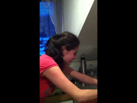 Moje sestra zabíjí candáta :D