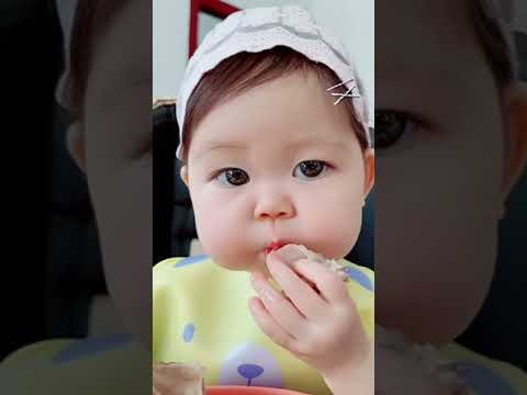 Sóc chuột nhỏ Siyu ăn ngon miệng, đáng yêu - Baby China - Tiktok Trung Quốc Chanel #186
