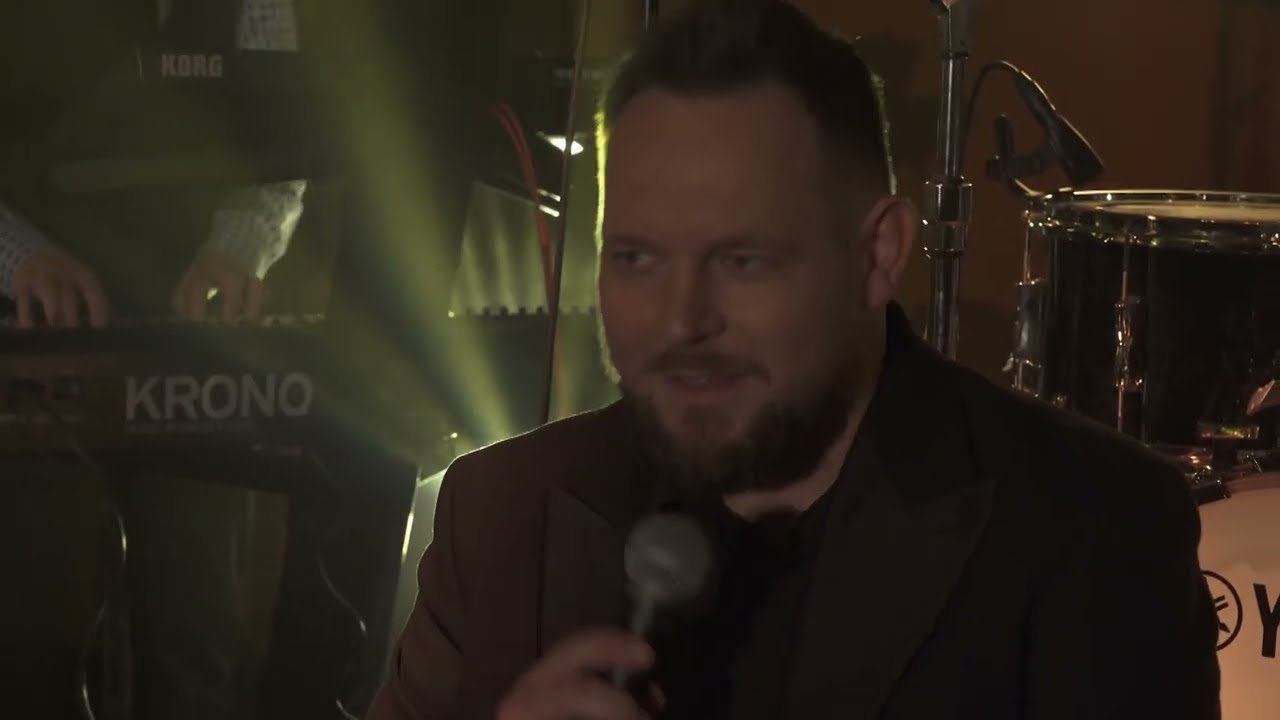 FanPalm - Mashup - Ricki Martin, Snap, Shakira, Backstreet Boys, Bella Ciao, Mr. Zoob