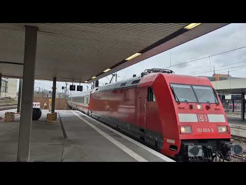 Einfahrt des InterCity 2083 "Königsee"+InterCity 2085 am 10.04.2025 in Hannover Hbf