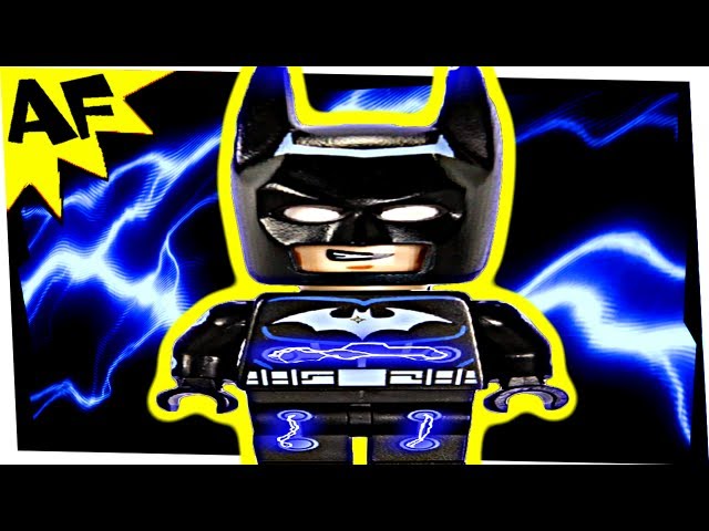 Vídeo relacionado con LEGO Super Heroes Batman 854235 - Llavero de minifigura de traje negro