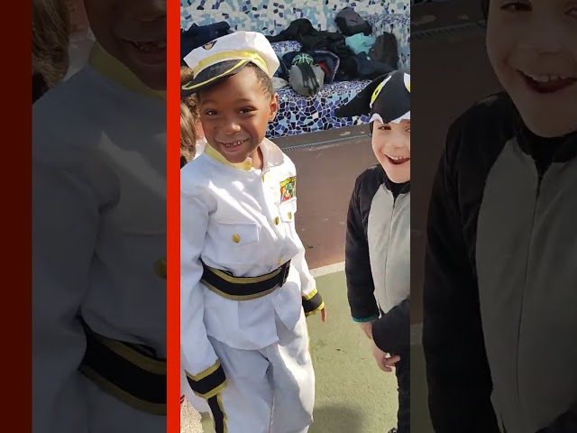 Vídeo relacionado con Genérico Fatos De Carnaval - Disfraces Carnaval Niñoss Disfraz Infantil de Cosplay con Lentejuelas Brillantes y Pantalones Cortos para Festivales y Eventos Especiales (Red 4-5 Years)