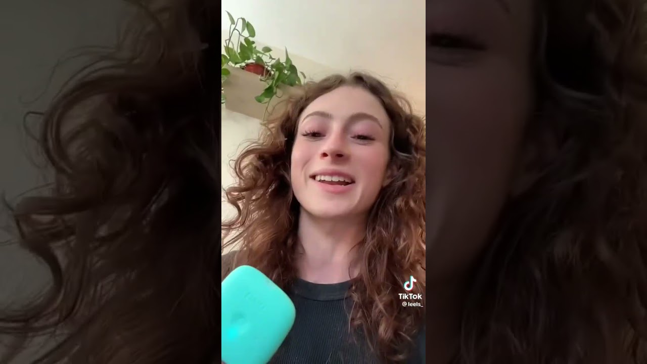 If your a guy keep scrolling ORIGINAL VIDEO