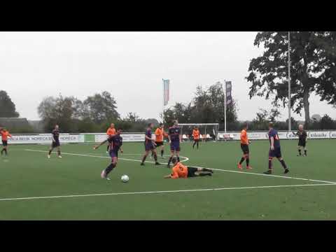 3 okt 20 Loosdrecht 2  - De Meern 2 com 2-2 Sabir op paal, Jasper onderuit, Stan benut penalty (2-1)