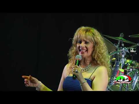 HO CAMMINATO canta MONICA DEI RODIGINI  #veryitaliantv