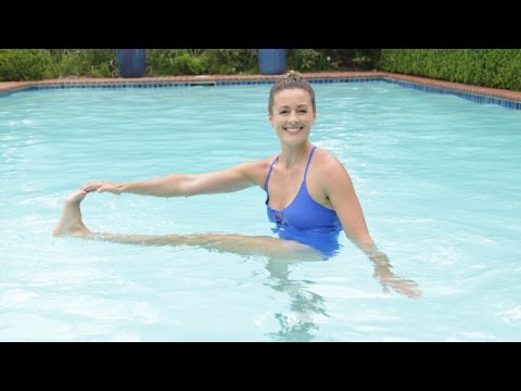Get Flat Abs With This Pool Workout | Class FitSugar