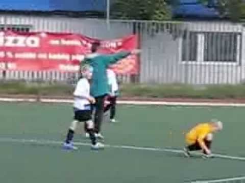 FC Komorów - PARTYZANT LESZNO 2:3 (2002) 28.09.2013