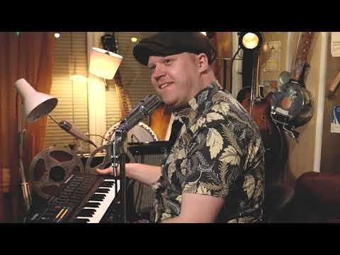 Billy Opel berättar om Mora-Nisse och Volvo-142.