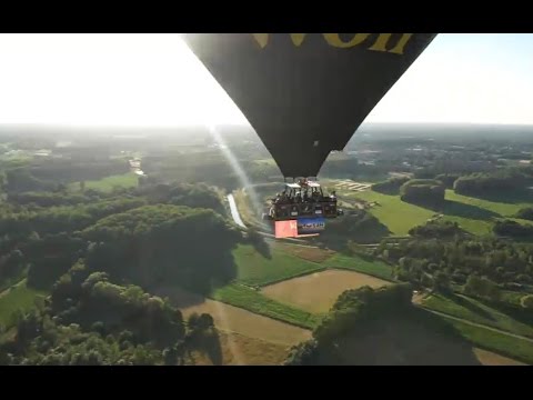 Praga Khan en The 5 AM treden op in luchtballon - VTM Nieuws
