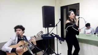 Interpretando Piel Canela en compañía de mi mejor amigo. Excelente músico!