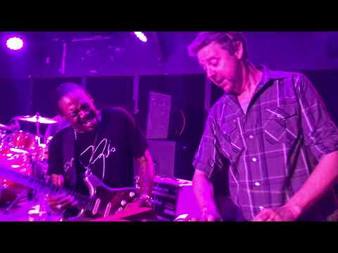 Eric Gales - Catfish Blues (featuring Mitch Towne on Organ!!!)