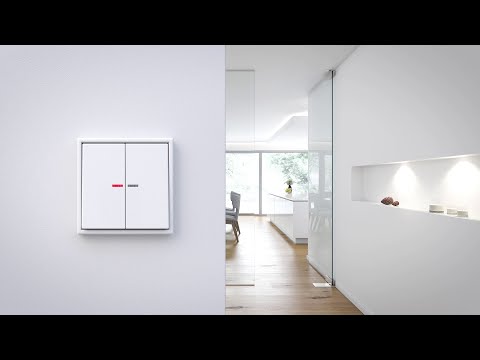 The JUNG KNX RF push-button