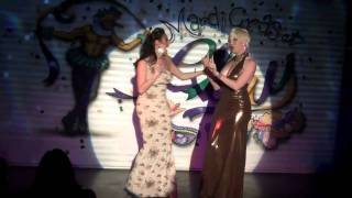 &quot;Does He Love You&quot; by Reba McEntire + Linda Davis