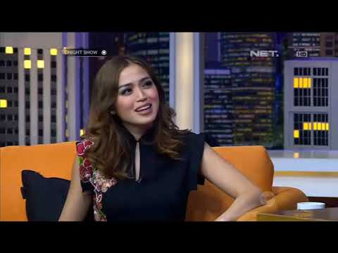 Begini Jadinya Kalau Ratu Gombal di Undang ke Acara !!! Desta Dibuat Salting !!!