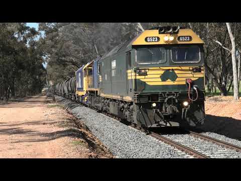 G523-XR558-8168 on 7938V ex Underbool to Parkes Sub at Moonlight.   14-09-19.  13.43.26.