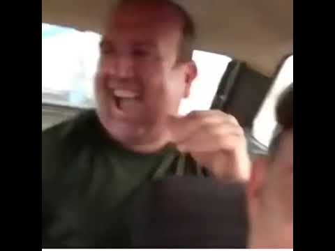 С такими шутками он больше не будет спать в поездках