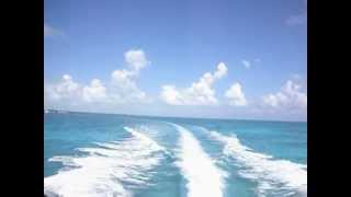 preview picture of video 'Boatride from Caye Caulker to Belize City'