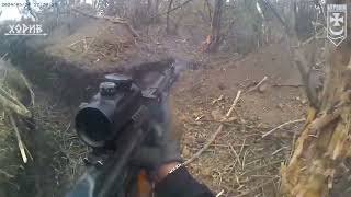 Ukrainian Soldier Kills 2 Russian Troops in Trench CQB