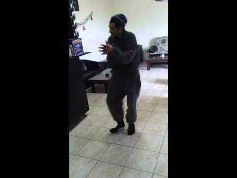 Asa se dansează la beba veche