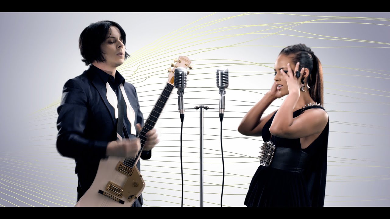 Alicia Keys & Jack White - Another Way To Die [Official Video] thumnail