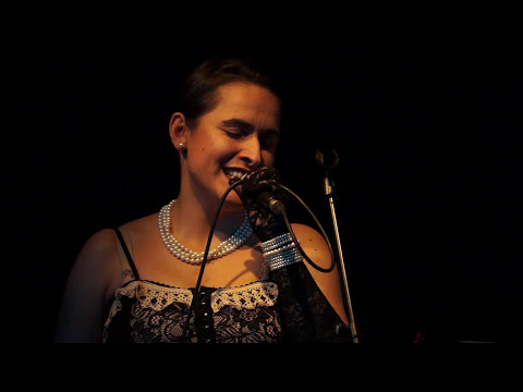 Chantet - Markéta Burešová - Havrani na sněhu