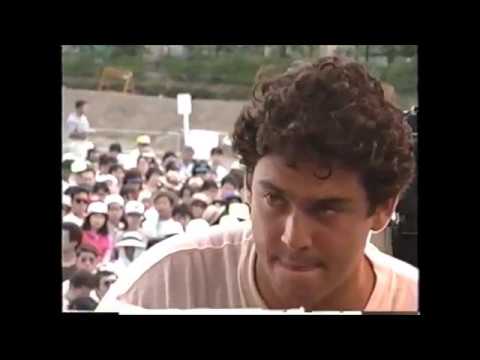 Joey Calderazzo　"Mikell's"