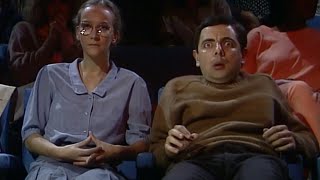 Download lagu Bean Vs Scary Movie! | Mr Bean Live Action | Funny Clips | Mr Bean World mp3