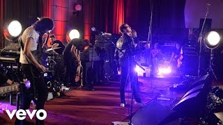 Kasabian - Fancy (Iggy Azalea cover in the Live Lounge)