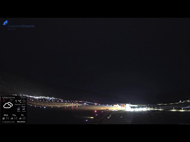 カンゲルルススアーク空港 東