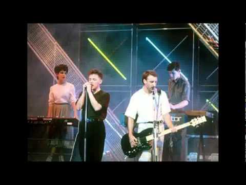 New Order - Everything's Gone Green (Martin Buttrich Remix)