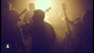 INES - Prázdné náměstí