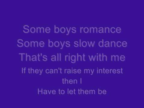 Madonna - Material Girl (lyrics)