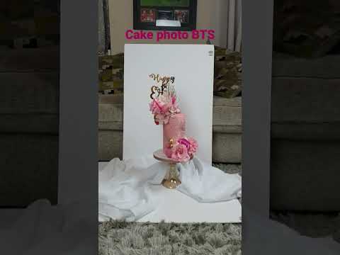 This is how I set up pretty cake photos!