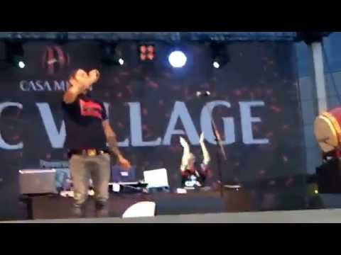 Rossoneri - Emis Killa & Saturnino  - Casa Milan Village 2015