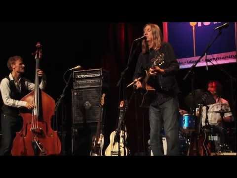 The Wood Brothers - "Mary Anna" (eTown webisode #318)
