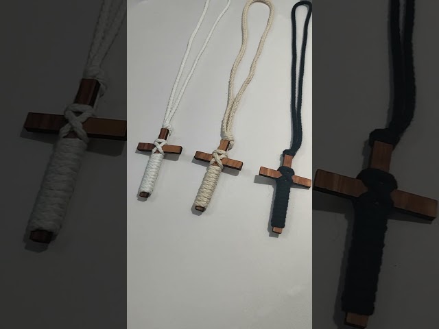 Vídeo relacionado con YMTWSRY 10 unidades de cruz de madera tallada, piedras de madera, crucifijo pequeño tallado a mano, para oraciones devocionales, bautizos, comuniones