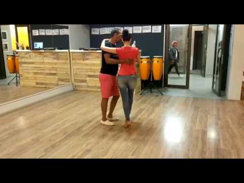Kizomba class demo: Slow pivot step
