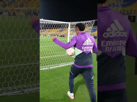 بشار عربي ضد لاعبين الريال 🤯🔥