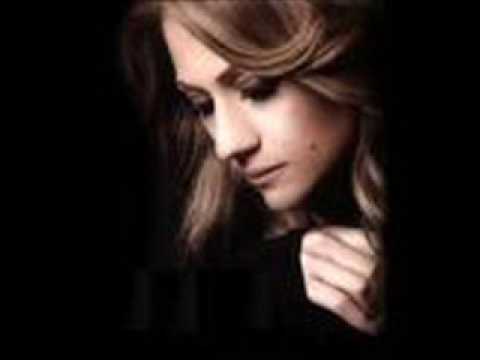 Julia Botrus - Bitnafas Horieyh.wmv