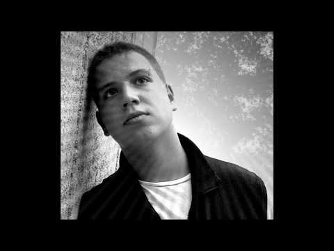 Sam - Živiš u nama [Ćale počivaj u miru]