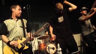 Terrorgruppe &amp; KIZ - Klopapier Live in Berlin 2014