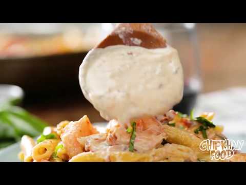 download lagu mp3 mp4 Creamy Mozzarella Shrimp Pasta, download lagu Creamy Mozzarella Shrimp Pasta gratis, unduh video klip Creamy Mozzarella Shrimp Pasta