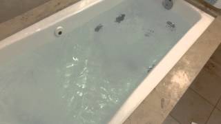 preview picture of video 'Hilton Garden Inn LAX/El Segundo Whirlpool'