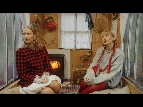 Baltos Varnos - Ateina Kalėda